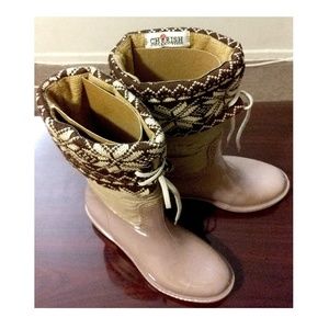 Cherish Collection ladies rain/winter boots